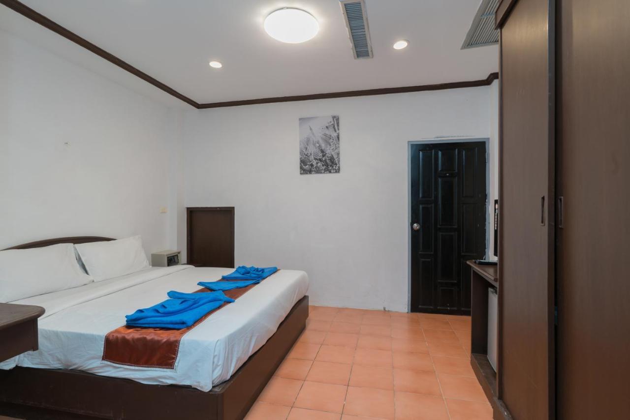 Knock Knock Beach Boutique Hotel Patong Luaran gambar