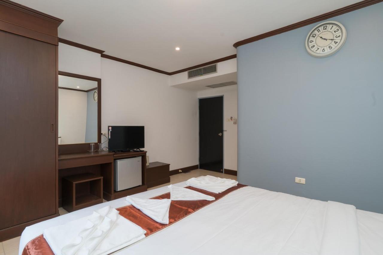 Knock Knock Beach Boutique Hotel Patong Luaran gambar